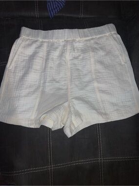 Madewell Cream Textured Cotton Shorts
